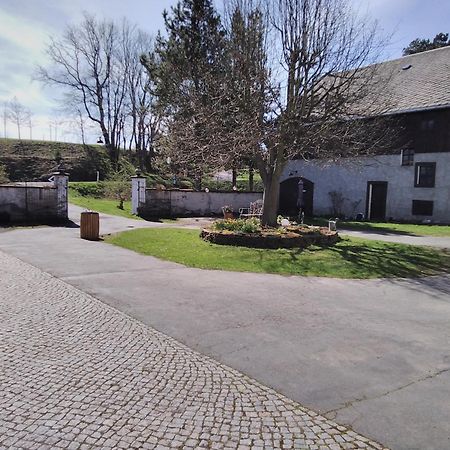 Monteur-Ferienwohnung Ot Naundorf Naundorf  エクステリア 写真