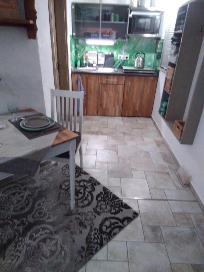Monteur-Ferienwohnung Ot Naundorf Naundorf  エクステリア 写真