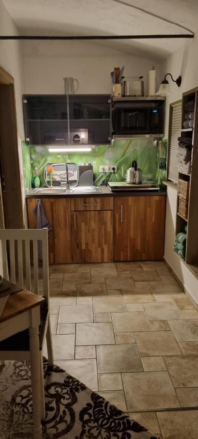 Monteur-Ferienwohnung Ot Naundorf Naundorf  エクステリア 写真